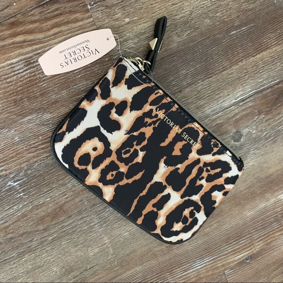 🔥 Victoria’s Secret Wristlet & Pouch Set - Picture 6 of 8